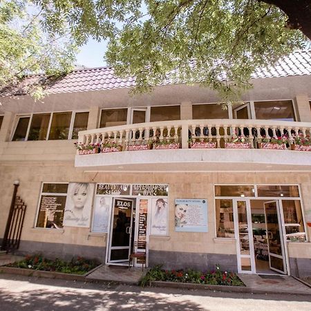Arsego Hostel ヴァナゾル エクステリア 写真